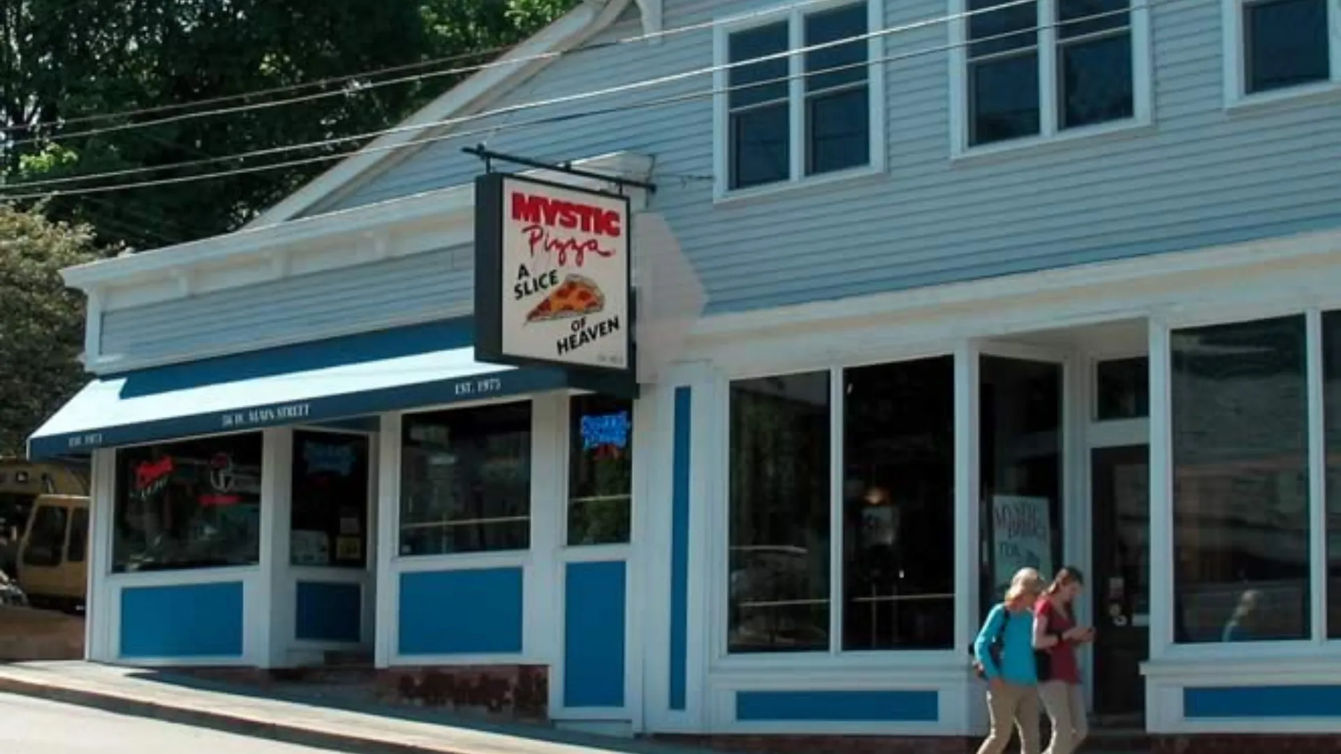 Mystic Pizza – A Slice of Movie History