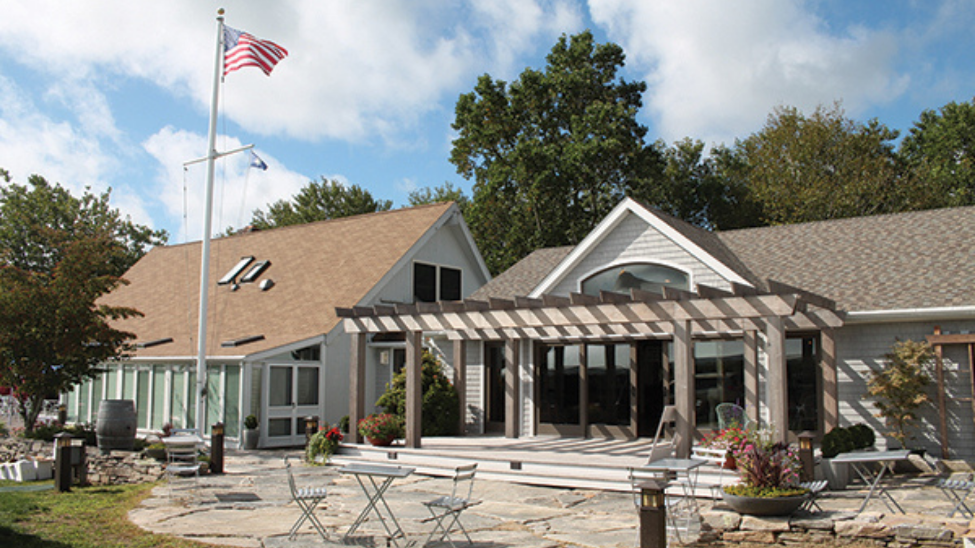 Stonington Vineyards & Brewery